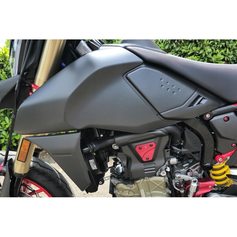 ZA270 Cover laterali serbatoio carburante carbonio Ducati Hypermotard 698 Mono 2024+ CNC Racing