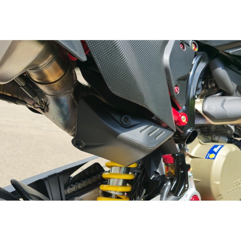 ZA276 Exhaust pipe rear heat guard Carbon Ducati Hypermotard 698 Mono 2024+ CNC Racing
