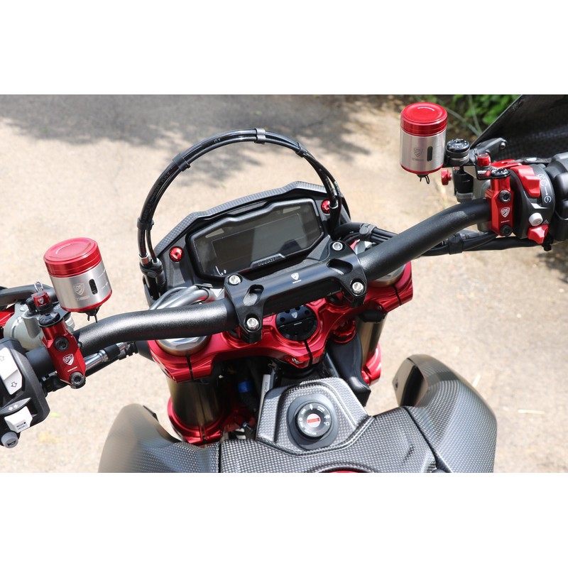 CV025 Brembo Master cylinder clamp with Mirror Mount thread M10 counter clockwise Ducati Hypermotard