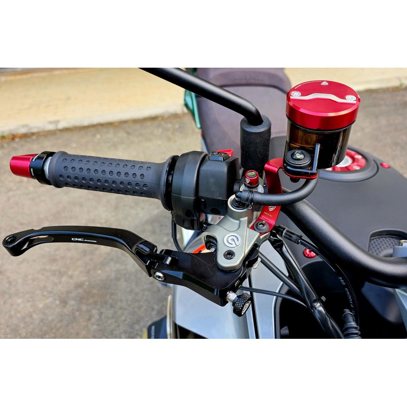 Tappo serbatoio fluido freno anteriore Moto Guzzi V100 Mandello 2022+ CNC Racing