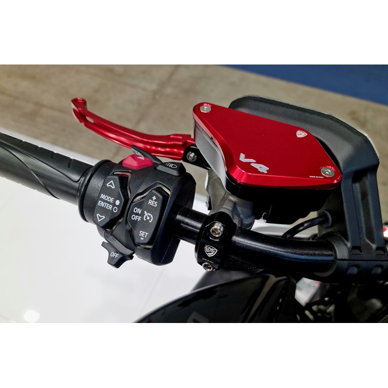 KT560 Front brake and clutch fluid reservoir caps Touch bicolor Ducati Diavel V4 RS 2026+ CNC Racing