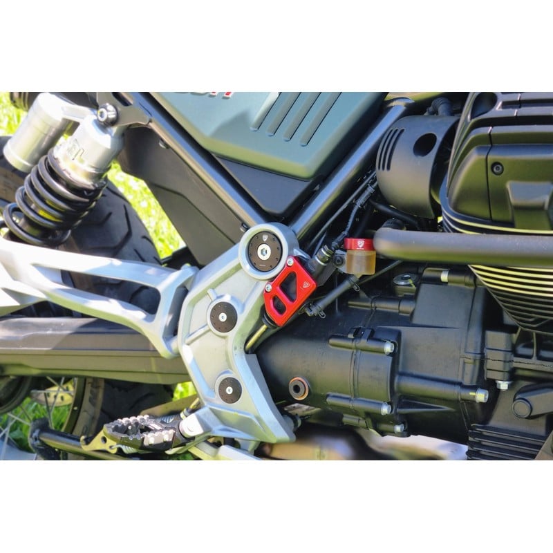 PR326 Rear brake master cylinder protector Moto Guzzi V85 Tt E4 2019+ CNC Racing