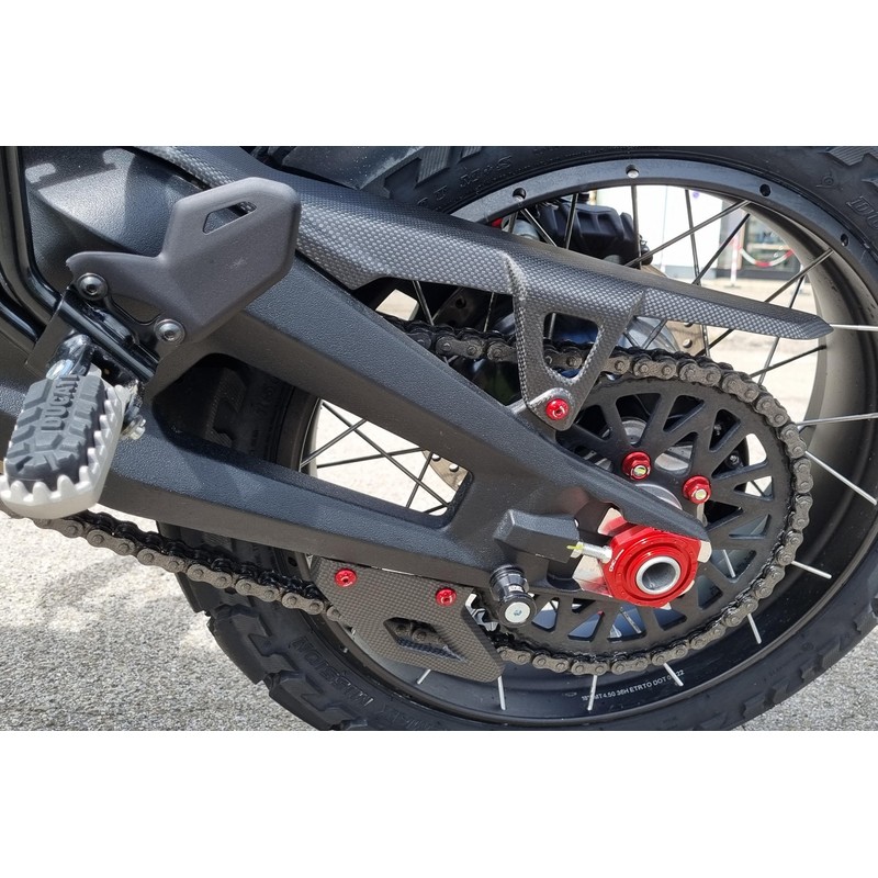 Paracatena superiore carbonio Ducati Desertx 937 2022+ CNC Racing