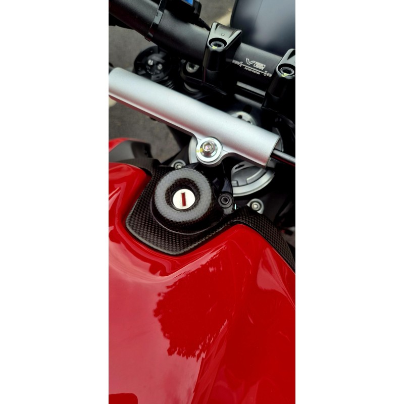 ZA201 Cover blocchetto chiavi in carbonio per Ducati Streetfighter V2 955 2022+ CNC Racing