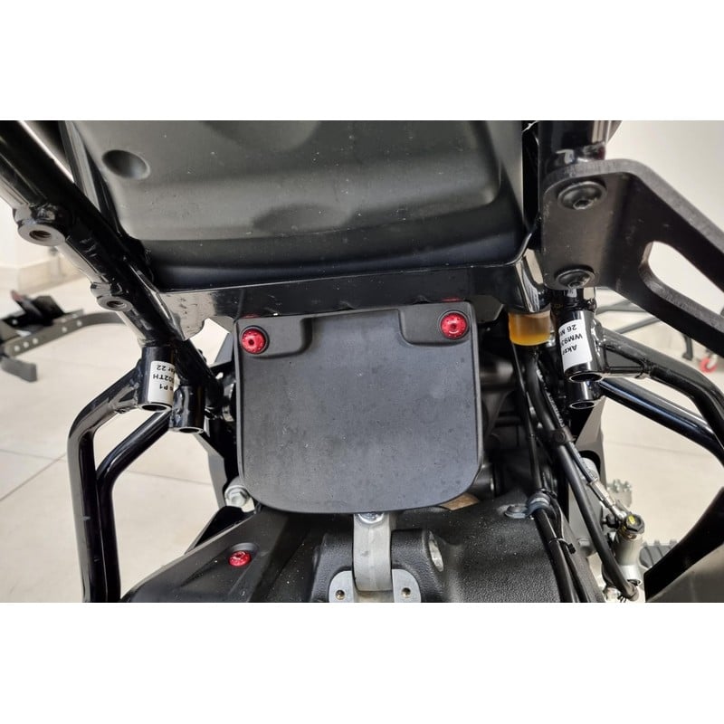 KV343_10 Kit viti Paraspruzzi posteriore Ducati Desertx 937 2022+ CNC Racing