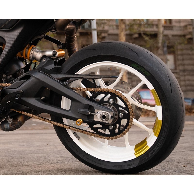 Paracatena superiore carbonio Ducati Monster 937 2021+ CNC Racing