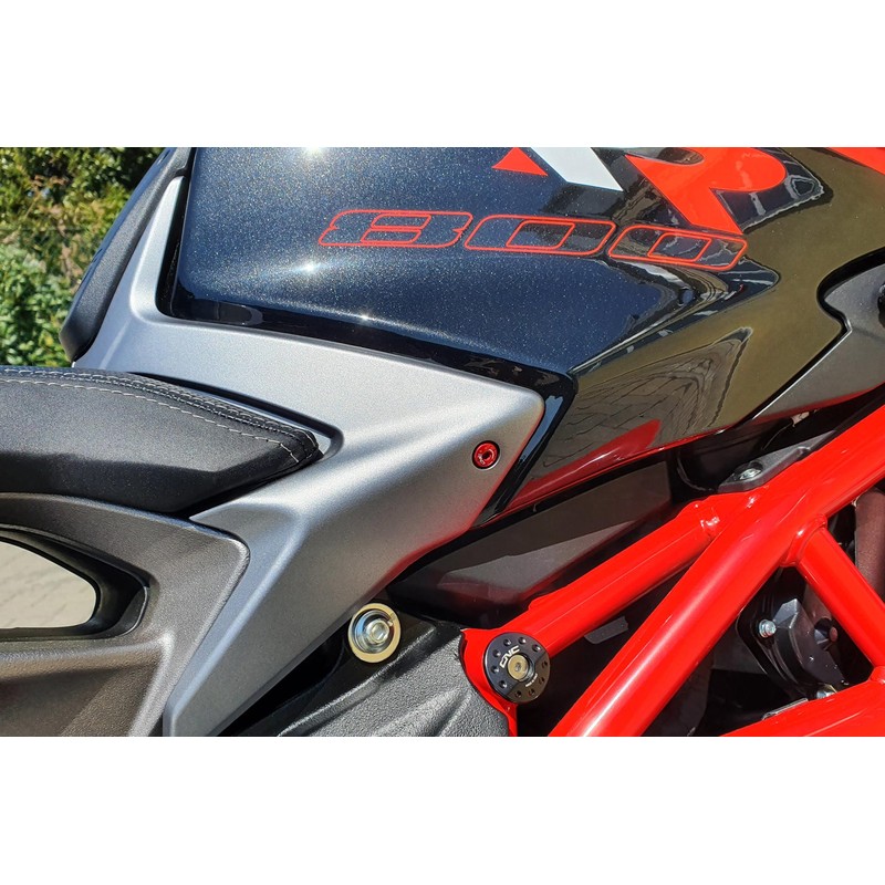 KV316_07 Screw kit Fuel tank side cover Mv Agusta Brutale 3 800 RC E4 2018+ CNC Racing