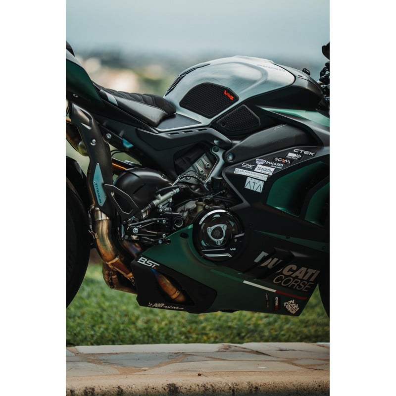 Pedane regolabili per serie Carbon Ducati Superbike Panigale V4 R 2019+ CNC Racing