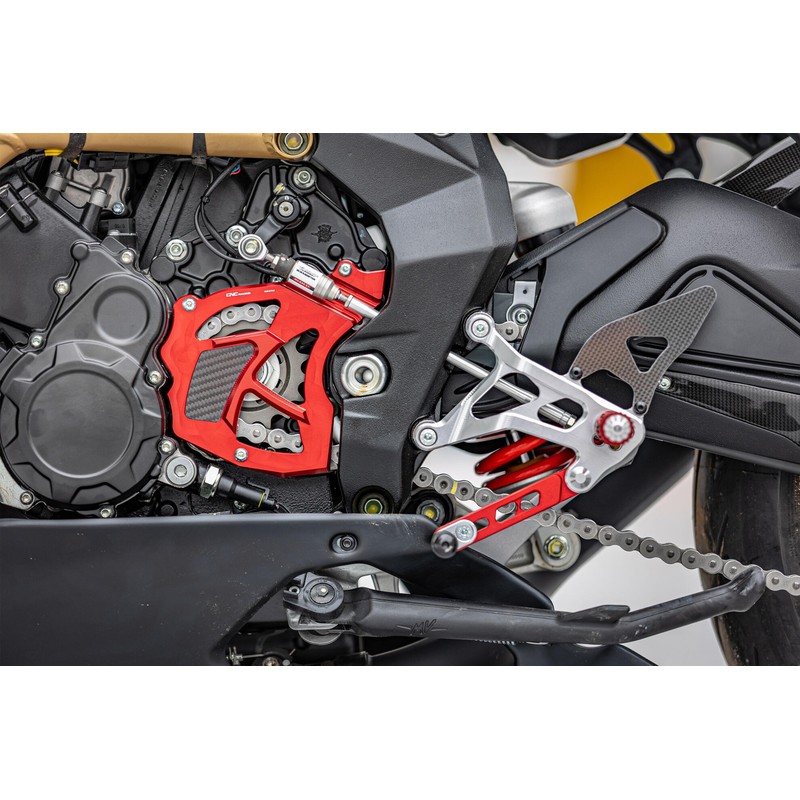 Pedane regolabili limited edition Mv Agusta F3 675 RC E4 2018+ CNC Racing