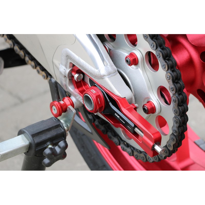 DA383_03 REAR SPROCKET NUTS M10X1.25 Aprilia RS 660 2021+ CNC Racing