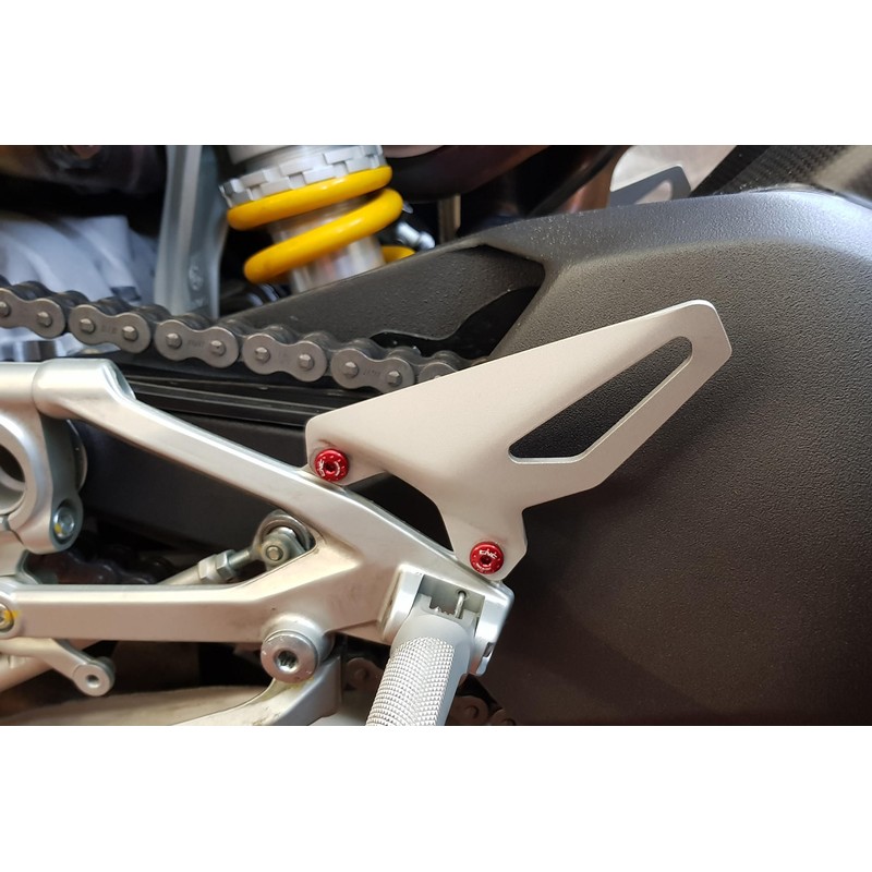 KV398_05 Screw set OEM Heel guard panigale Ducati Streetfighter V4 S 2020+ CNC Racing