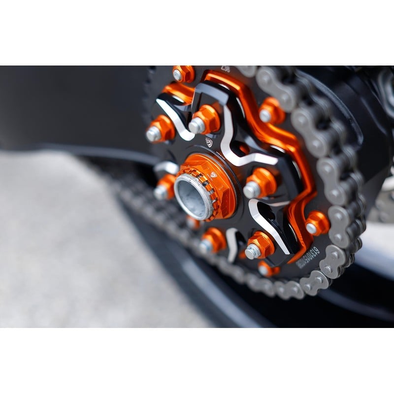 DA388_02 Nuts ring gear M8x1.25 Ktm Naked Bike 1290 Super Duke R 2023+ CNC Racing