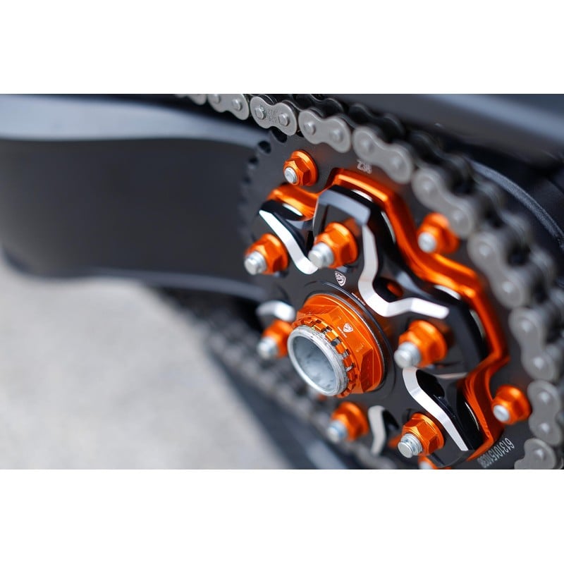 DA388_02 Nuts ring gear M8x1.25 Ktm Naked Bike 1290 Super Duke R 2023+ CNC Racing