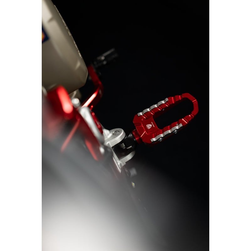 Kit poggiapiedi TOURING pilota Ducati CNC Racing PEP05_01
