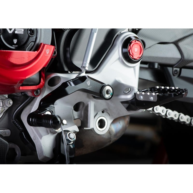 PEP05_01_MOTO_GUZZI Footpegs kit TOURING driver Moto Guzzi CNC Racing PEP05_01