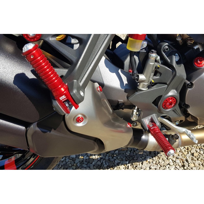 Poggiapiedi pilota per pedane originali Ducati CNC Racing PC123_01