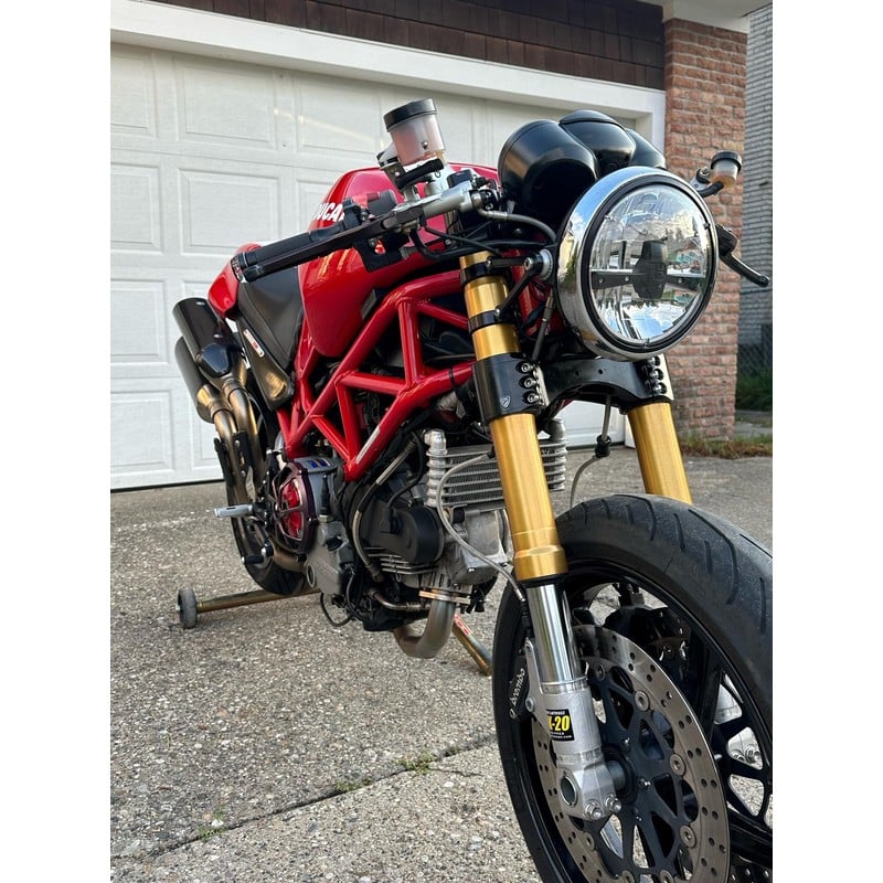 Piastre di sterzo tappi fori riser Ducati Monster 1000 2003+ CNC Racing