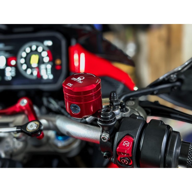SE701_PR_MV_AGUSTA Serbatoio olio freno 25 ml MONOCHROME tre beccucci PRAMAC RACING Limited Edition