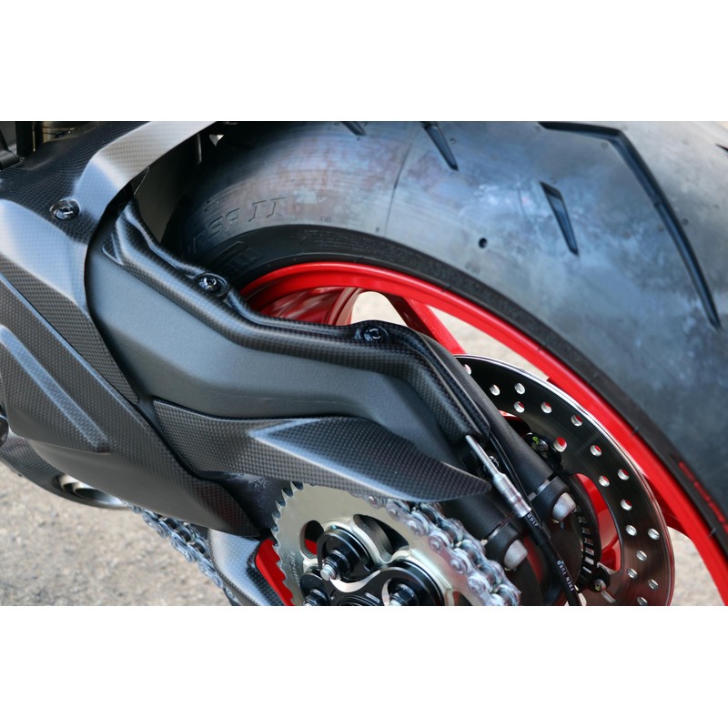 Protezione catena superiore in carbonio SBK serie Ducati Superbike 1199 Panigale R 2013+ CNC Racing