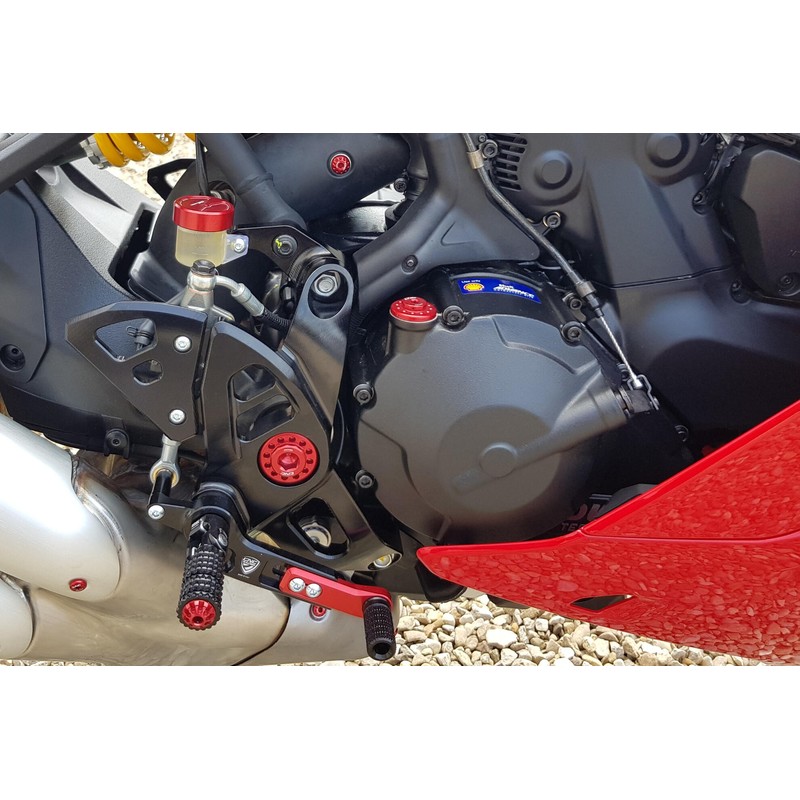 TA137_DUCATI Oil filler cap Exagon M20x2 5 Ducati CNC Racing TA137