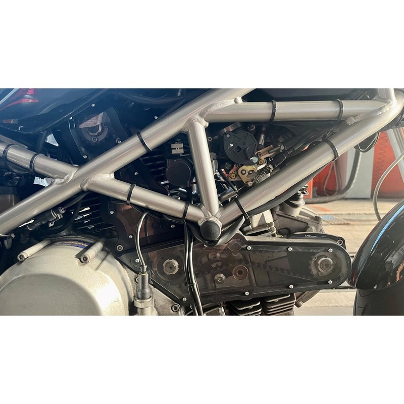 CC180 Cover copri cinghie distribuzione trasparente per Ducati Monster 600 1994+ CNC Racing