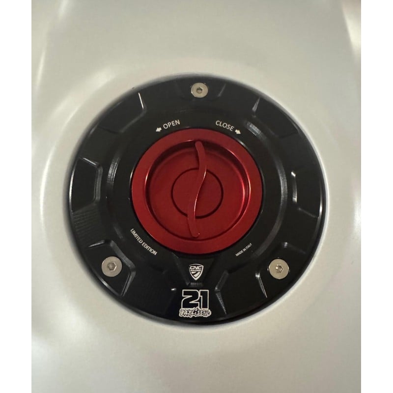 TS423_TB Fuel tank cap Troy Bayliss Limited Edition CNC Racing TS423_TB