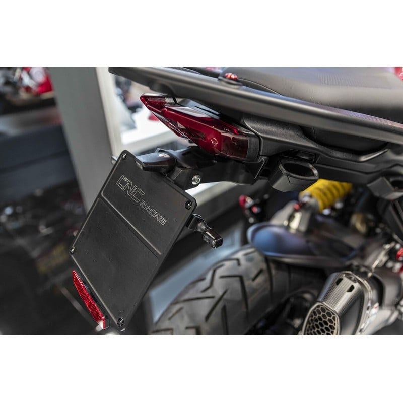 Portatarga regolabile per Ducati Multistrada V2 S My2025 2025+ CNC Racing