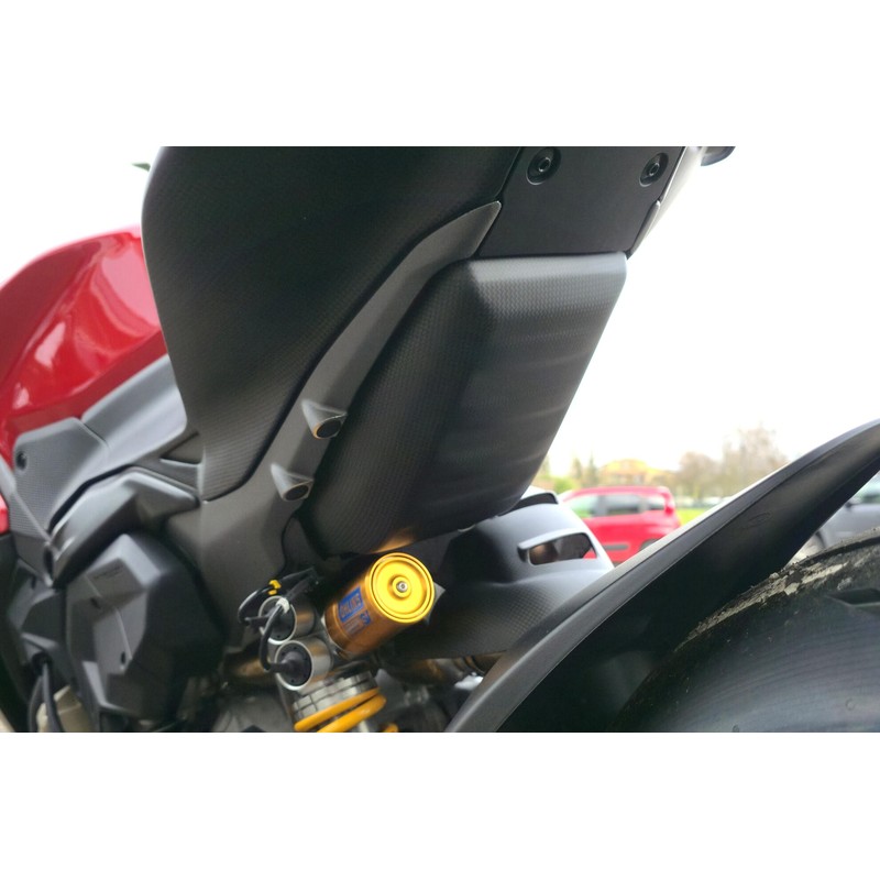 ZA442 Protezione Inferiore Serbatoio in Carbonio per e Streetfighter Ducati Superbike Panigale V4 20