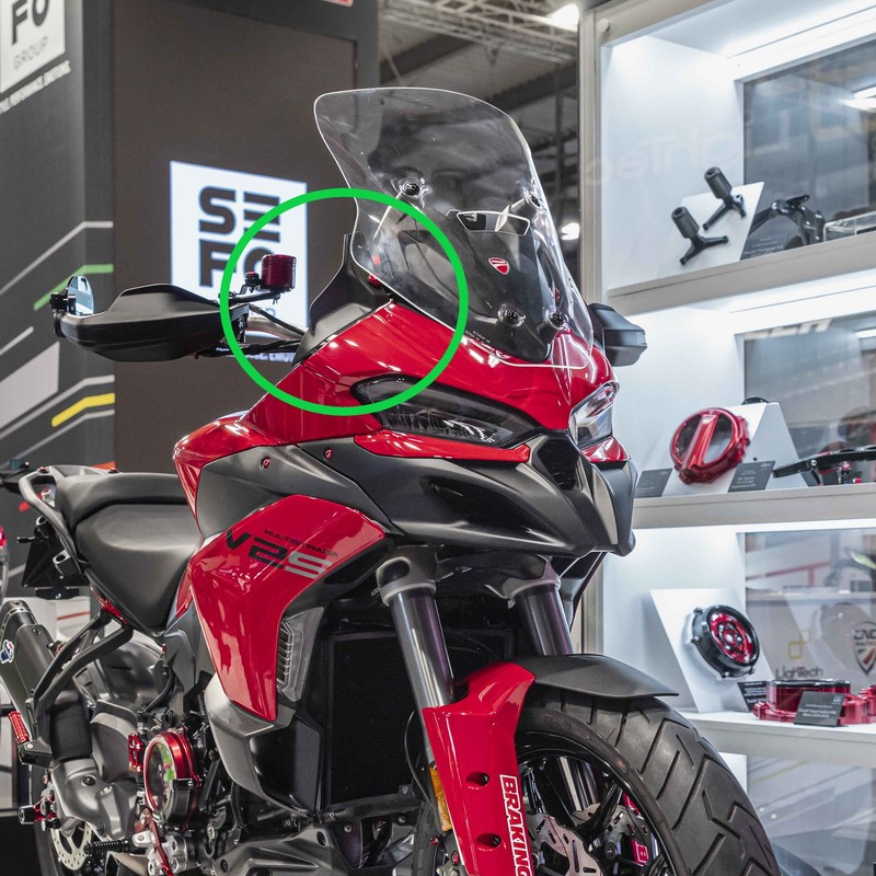 ZA380 Deflettori aria in carbonio per Ducati Multistrada V2 S My2025 2025+ CNC Racing