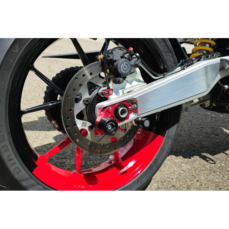 Cursori Tendicatena Racing con tampone Ducati Hypermotard V2 2026+ CNC Racing