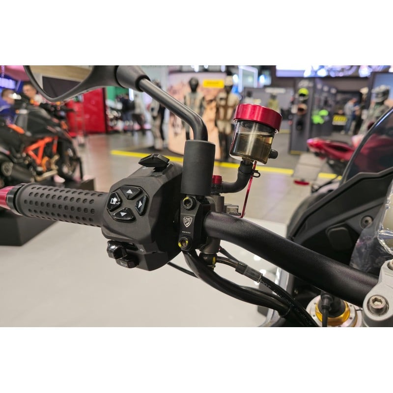 Cavallotto pompe Brembo foro specchio filettatura M10 destra Ducati Hypermotard V2 Sp 2026+ CNC Racing