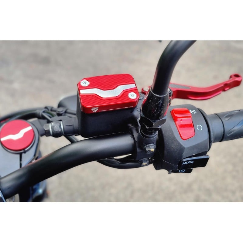 TF254 Front brake fluid reservoir cap Moto Guzzi V7 Stone E5 2021+ CNC Racing