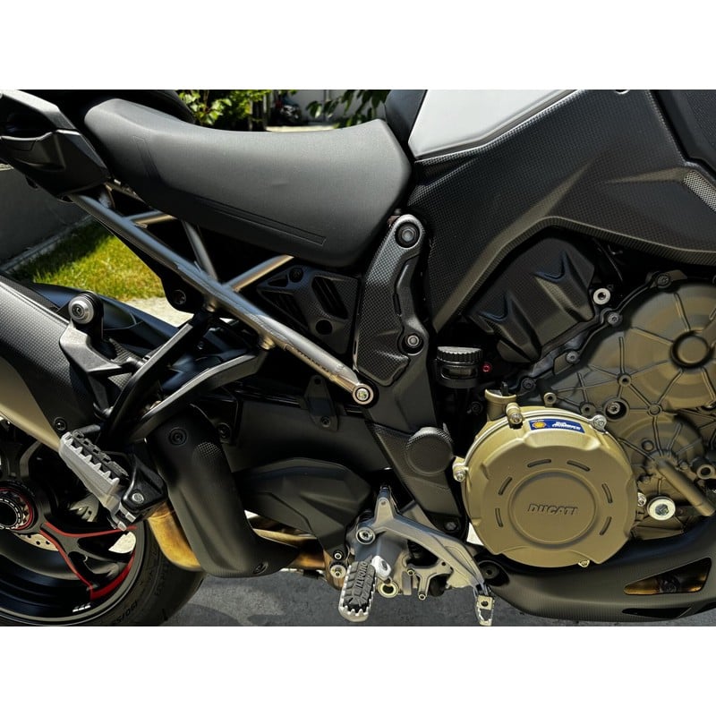 ZA355 Frame plates side upper covers carbon Ducati Multistrada V4 RS 2024+ CNC Racing