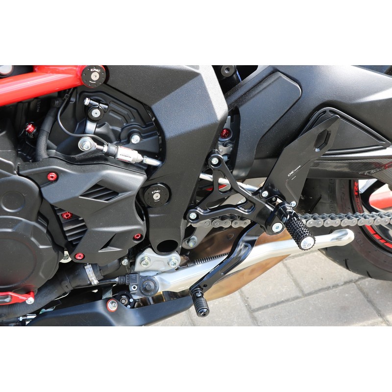Pedane pilota regolabili Mv Agusta Brutale 3 800 RR E4 2017+ CNC Racing