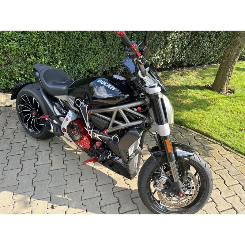 ZA504 Radiator side panel matt carbon Ducati Xdiavel 1262 2016+ CNC Racing