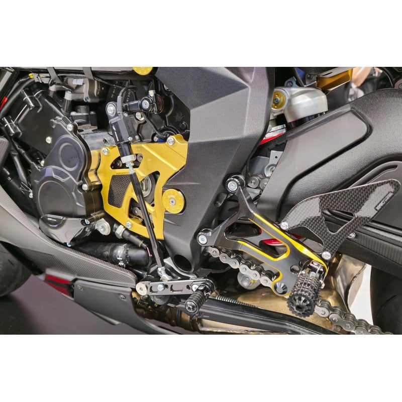 PE330 Adjustable rear sets Reverse shifting Mv Agusta F3 675 RC E4 2017+ CNC Racing