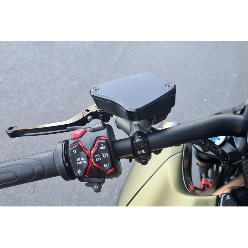KT850 Front brake and clutch fluid reservoir caps Streaks Ducati Xdiavel 1262 S 2016+ CNC Racing