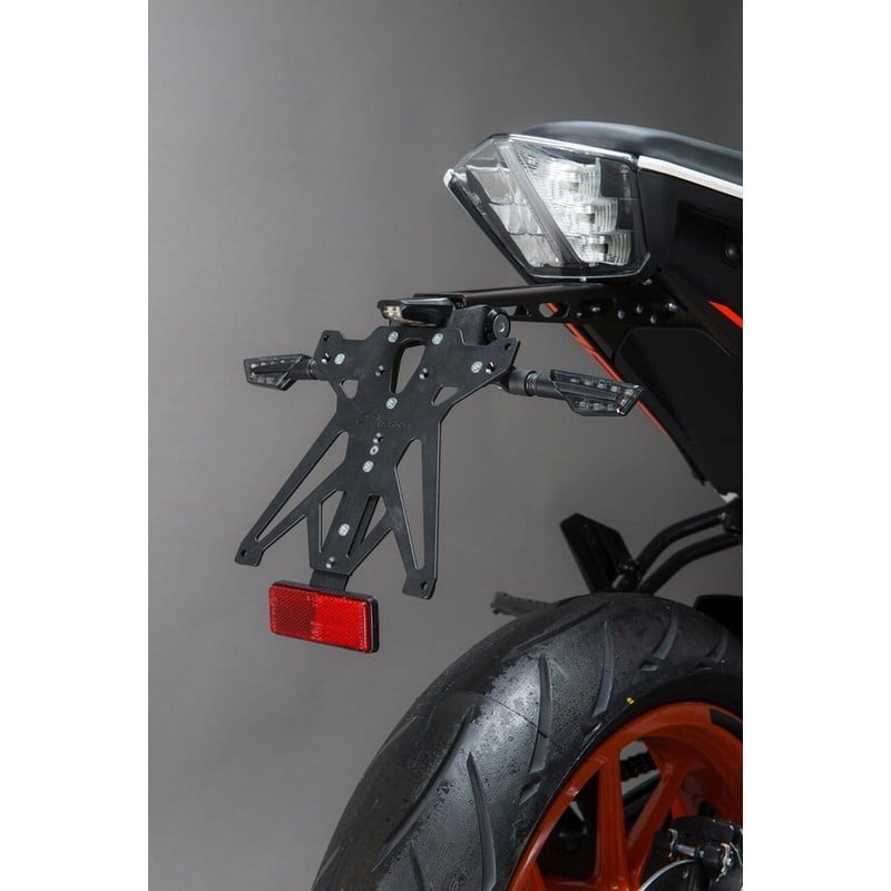 FRE922NER_KOVE Paire de clignotants homologués E8 FRE922NER Kove Lightech FRE922NER