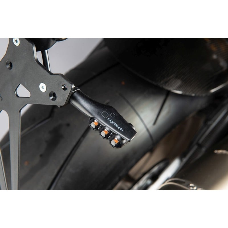 FRE929NER_SUZUKI Para kierunkowskazów FRE929NER z homologacją E8 Suzuki Lightech FRE929NER