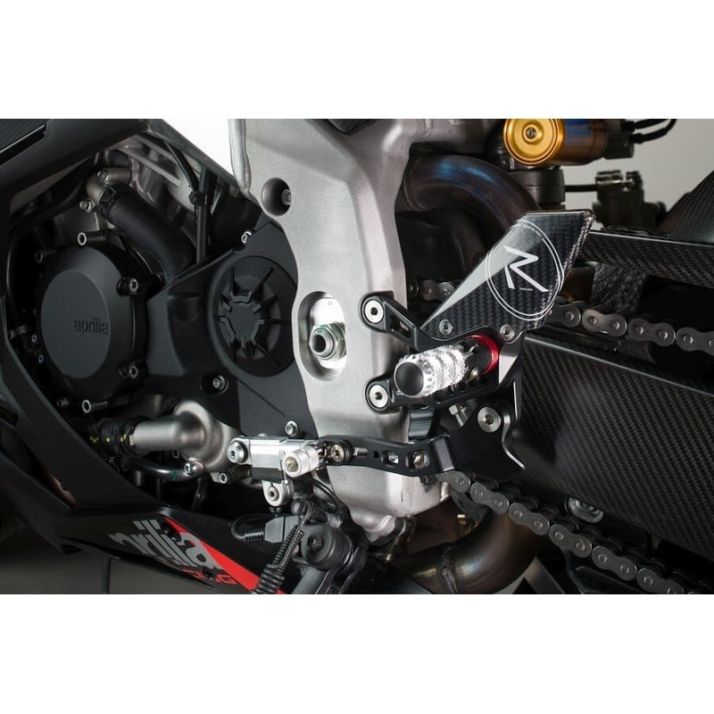 FTRAP006R Repose-pieds réglables version R , levier de vitesse en marche arrière Aprilia Tuono V4 20