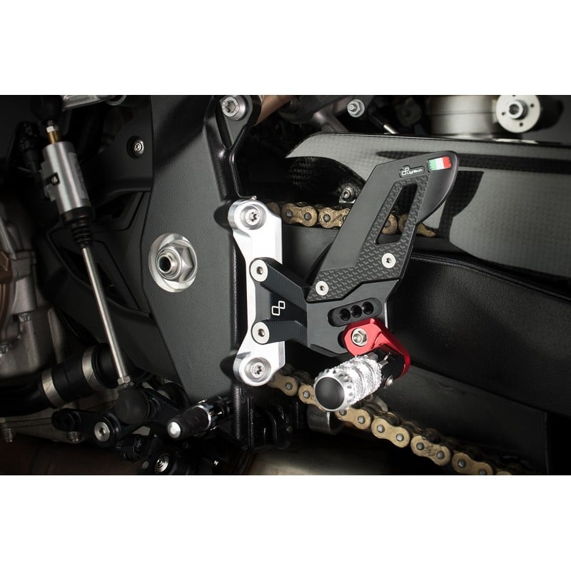 FTRBM008R Wersja z regulowanymi podnóżkami Bmw S 1000 R 2021+ Lightech
