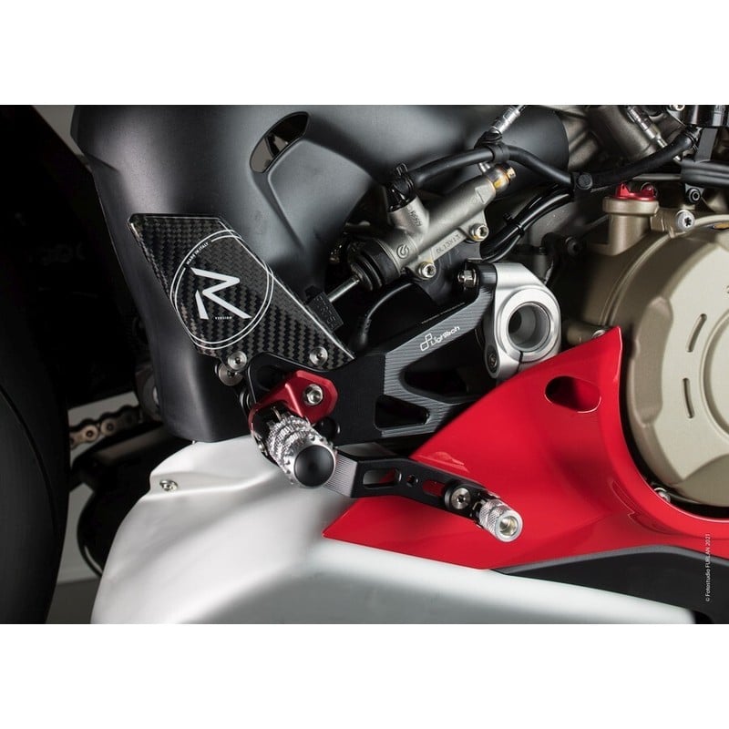 FTRDU012R Reposapiés ajustables versión R Ducati Streetfighter V4 S 2020+ Lightech