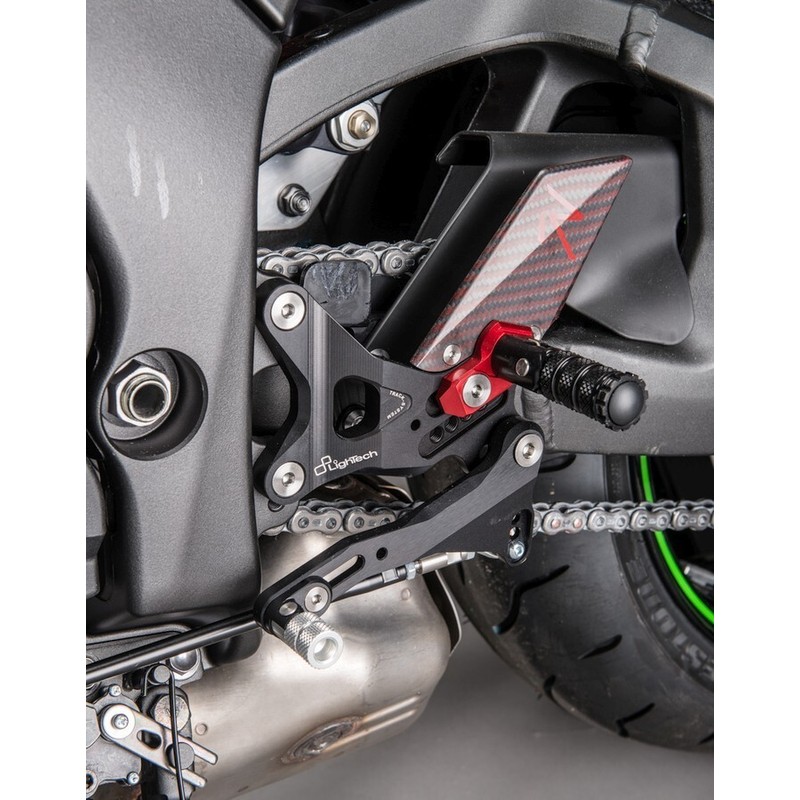 FTRKA003 Regulowane podnóżki z podnóżkami stałymi Kawasaki ZX10R 2011+ Lightech