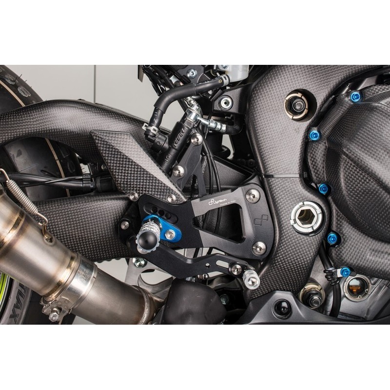 FTRSU004R Reposapiés ajustables versión R Suzuki GSX-R1000 2017+ Lightech