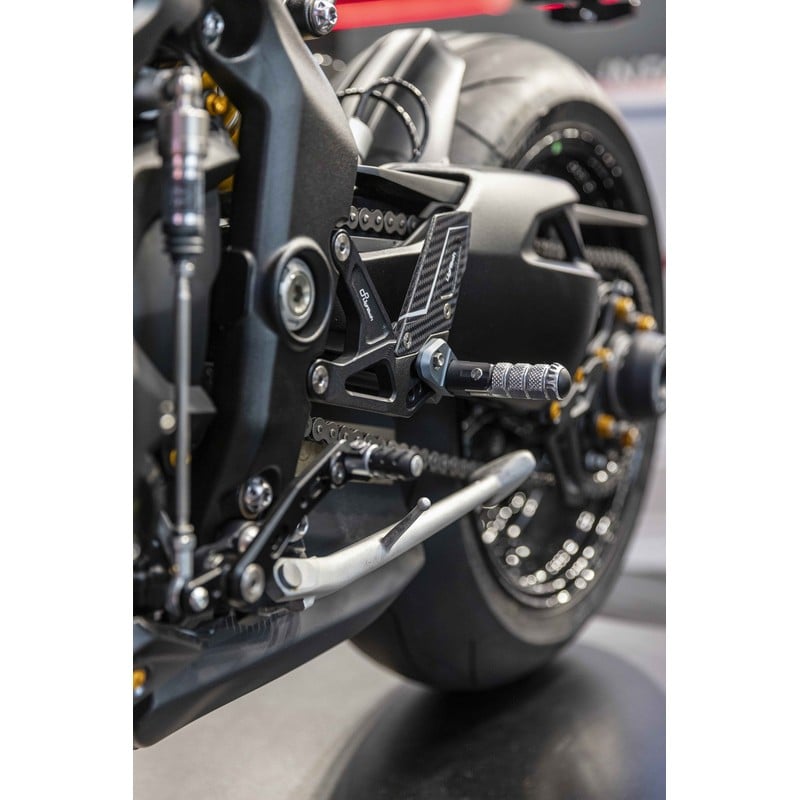 FTRTR007R Verstellbare Fußstützen – „R“-Version Triumph Speed Triple 1200 RX 2025+ Lightech