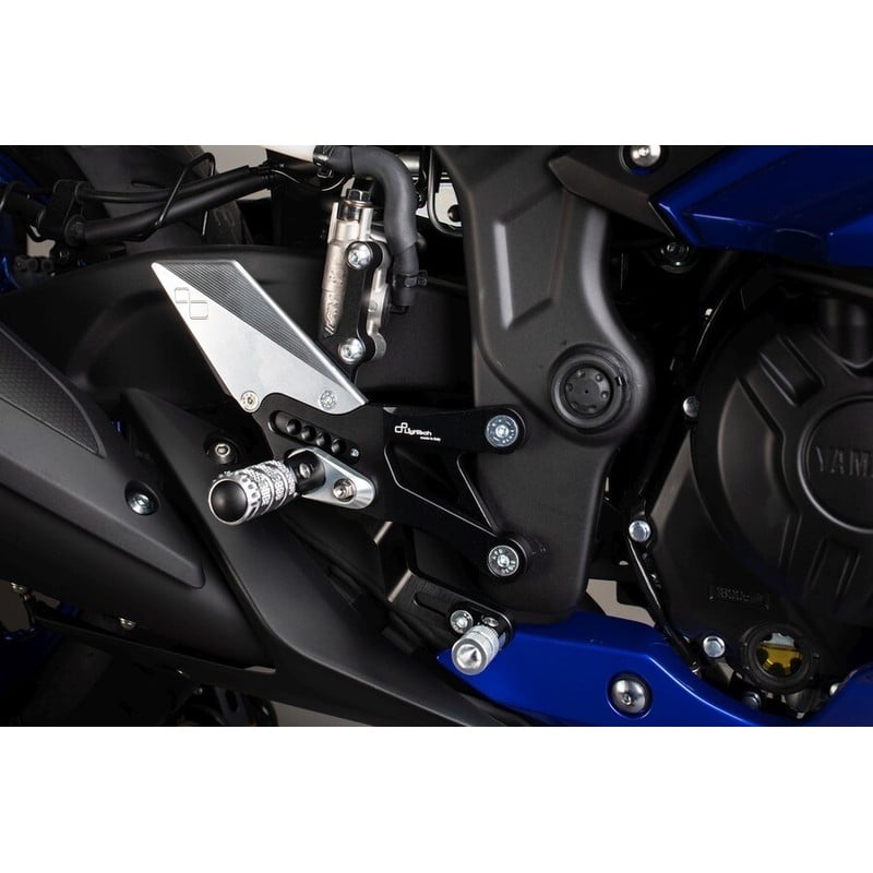 FTRYA013R Regulowane podnóżki Wersja R Yamaha R3 2015+ Lightech