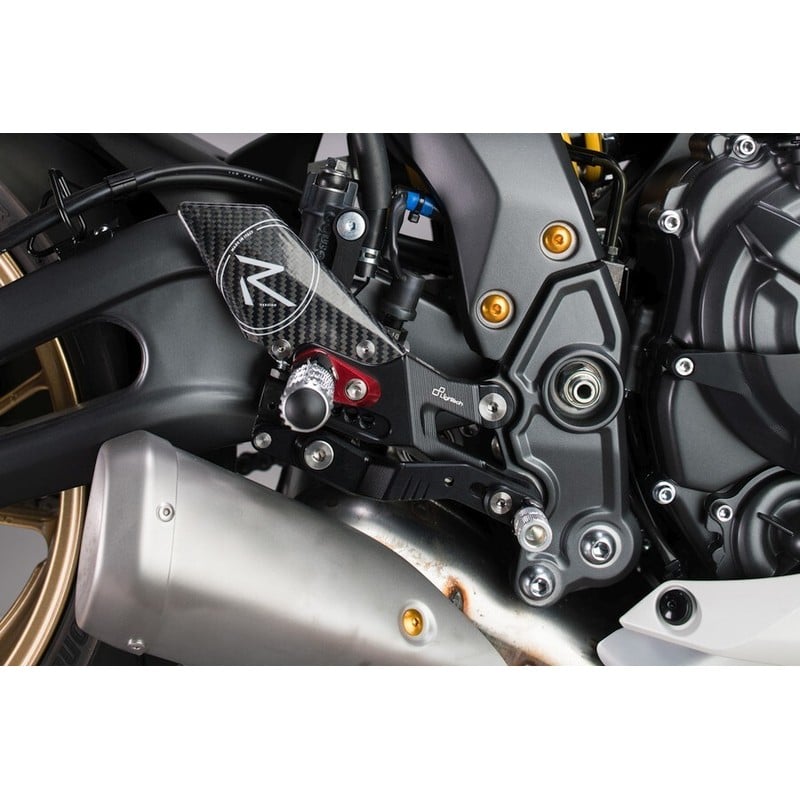 FTRYA018R Regulowane podnóżki – wersja „R” Yamaha R7 2022+ Lightech