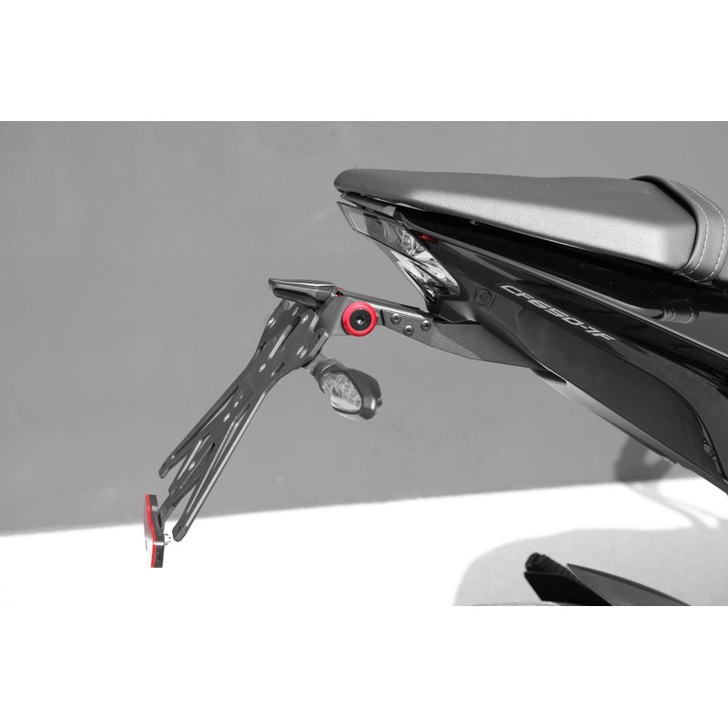 KTARCF101B3 Kit de support de plaque d'immatriculation réglable CFMoto 650NK 2021+ Lightech