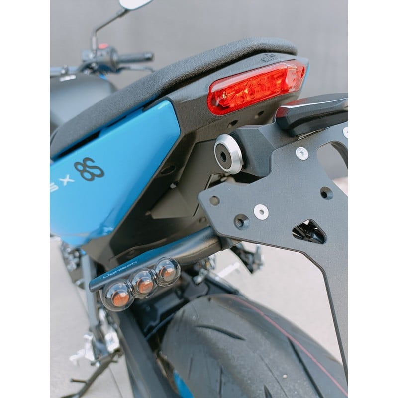 KTARSU118B2 Kit Portatarga Regolabile Suzuki GSX-8R 2023+ Lightech