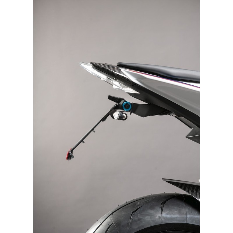TARBM105B2 Regulowany uchwyt na tablicę rejestracyjną Bmw HP4 2013+ Lightech